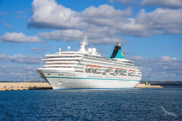 Phoenix Reisen MS Artania