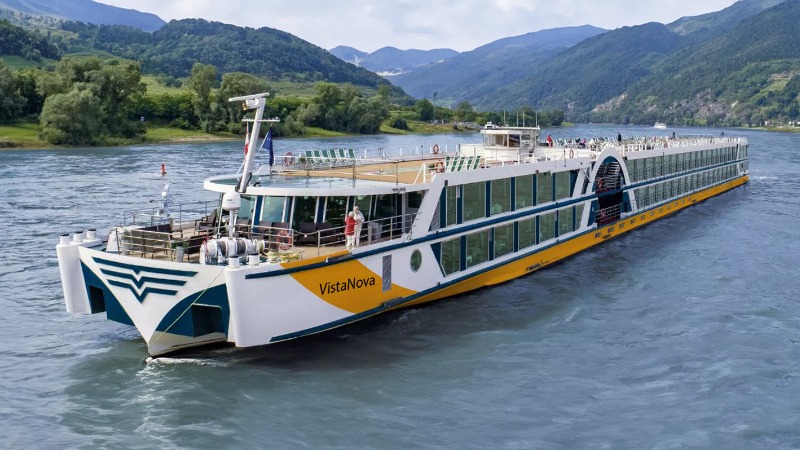 Die MS VistaNova im Dienst von 1A Vista Reisen